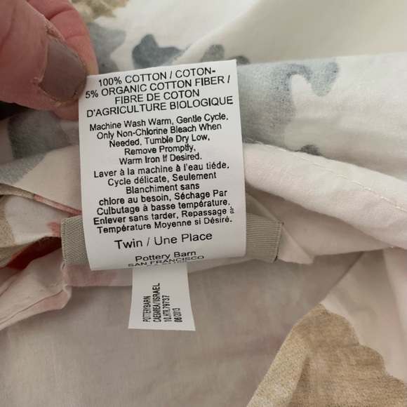 Two Pottery Barn Atlantic Ocean Reef Twin Duvets - Picture 5 of 7